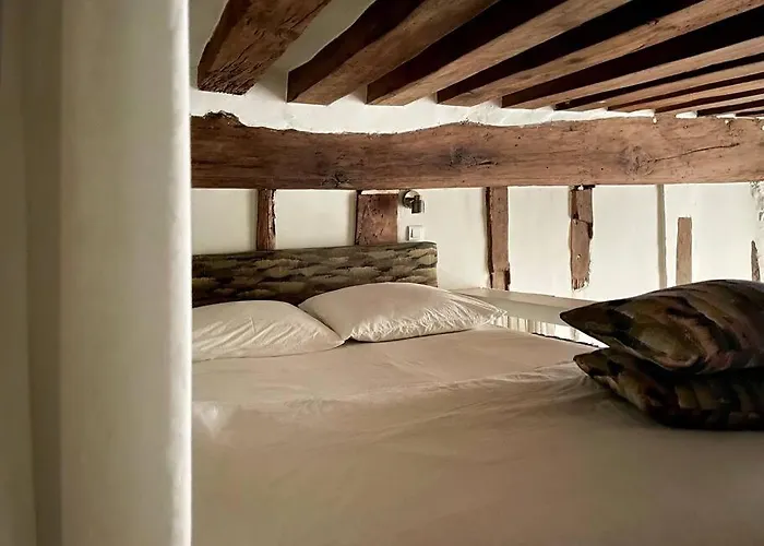 Apartment De Charme Au Coeur De L'ile St Louis