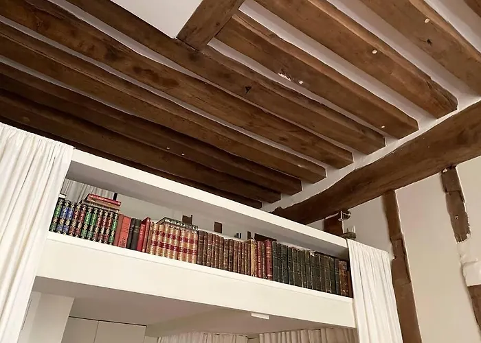 Apartment De Charme Au Coeur De L'ile St Louis