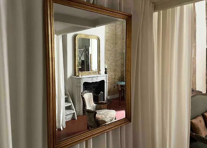 Apartment De Charme Au Coeur De L'ile St Louis